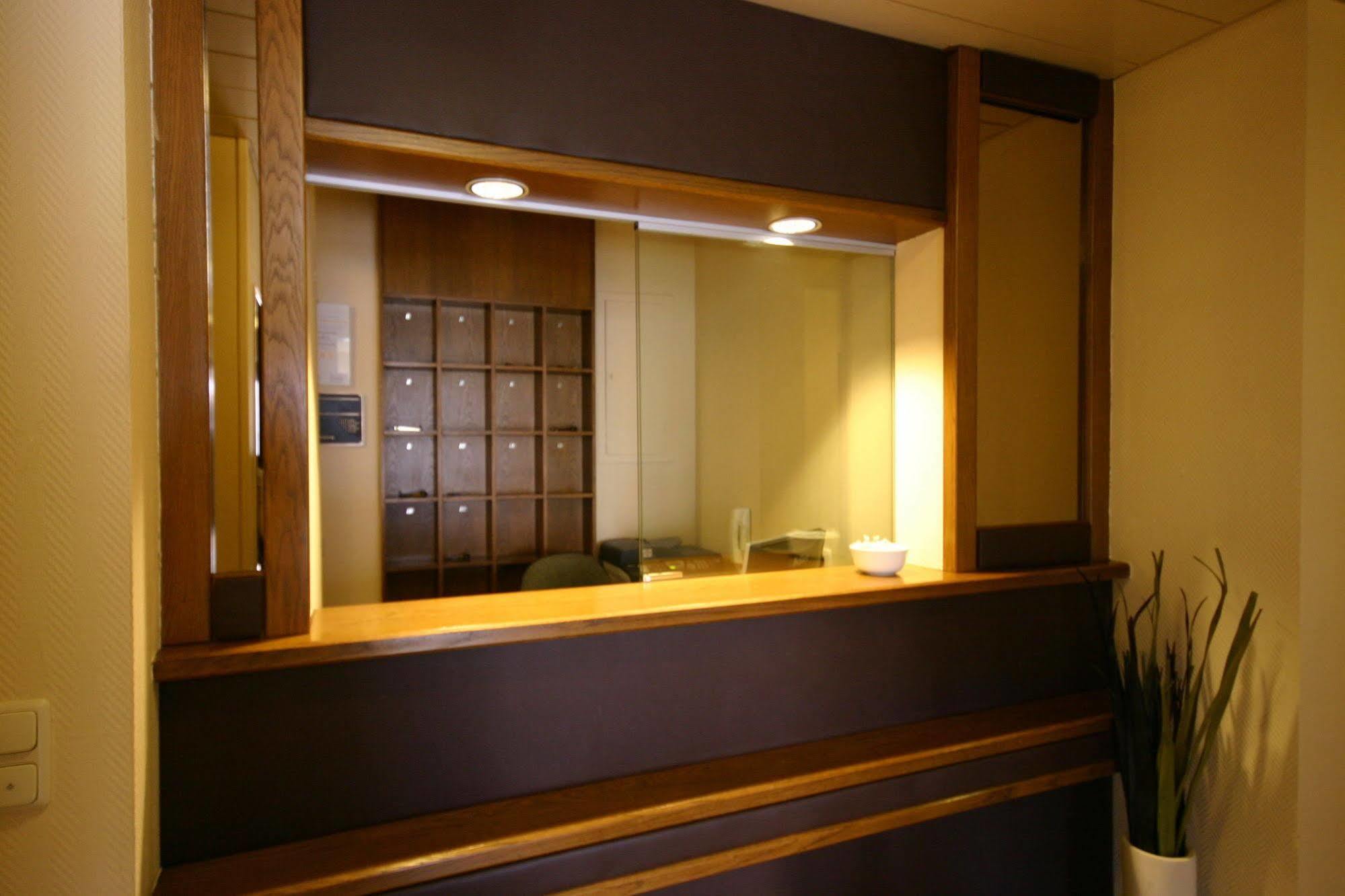 Hotel Augsburg Langemarck מראה חיצוני תמונה